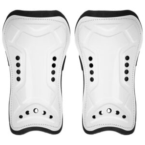 Щитки футбольные