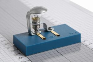 Лампа с колпачком 6.3 В