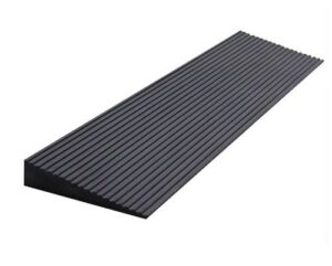 Пандус резиновый (для порогов 8-45 мм)