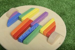 Тактильно-развивающая игрушка Трещотка